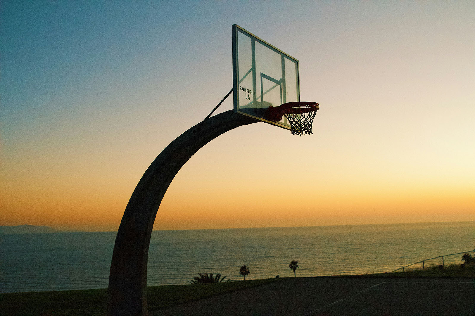 Basketball Platz bei Nacht